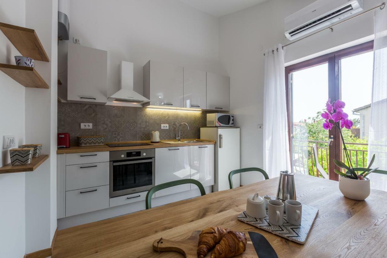 Apartment Lungera プーラ エクステリア 写真